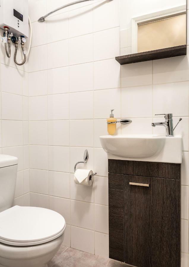 Exceptionally Located Studio Apartment Athen Exterior foto